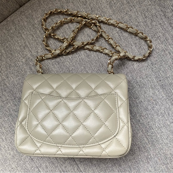 100% authentic Chanel Lambskin Quilted Mini Square Flap Grey - Picture 4 of 6